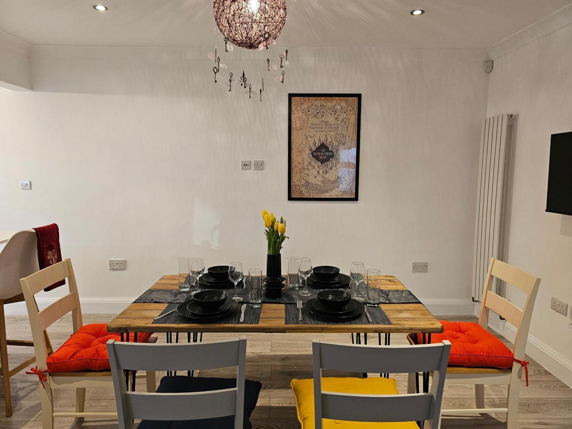 Magical Harry Potter Themed Home In Watford - Free Off-Street Parking Exteriör bild