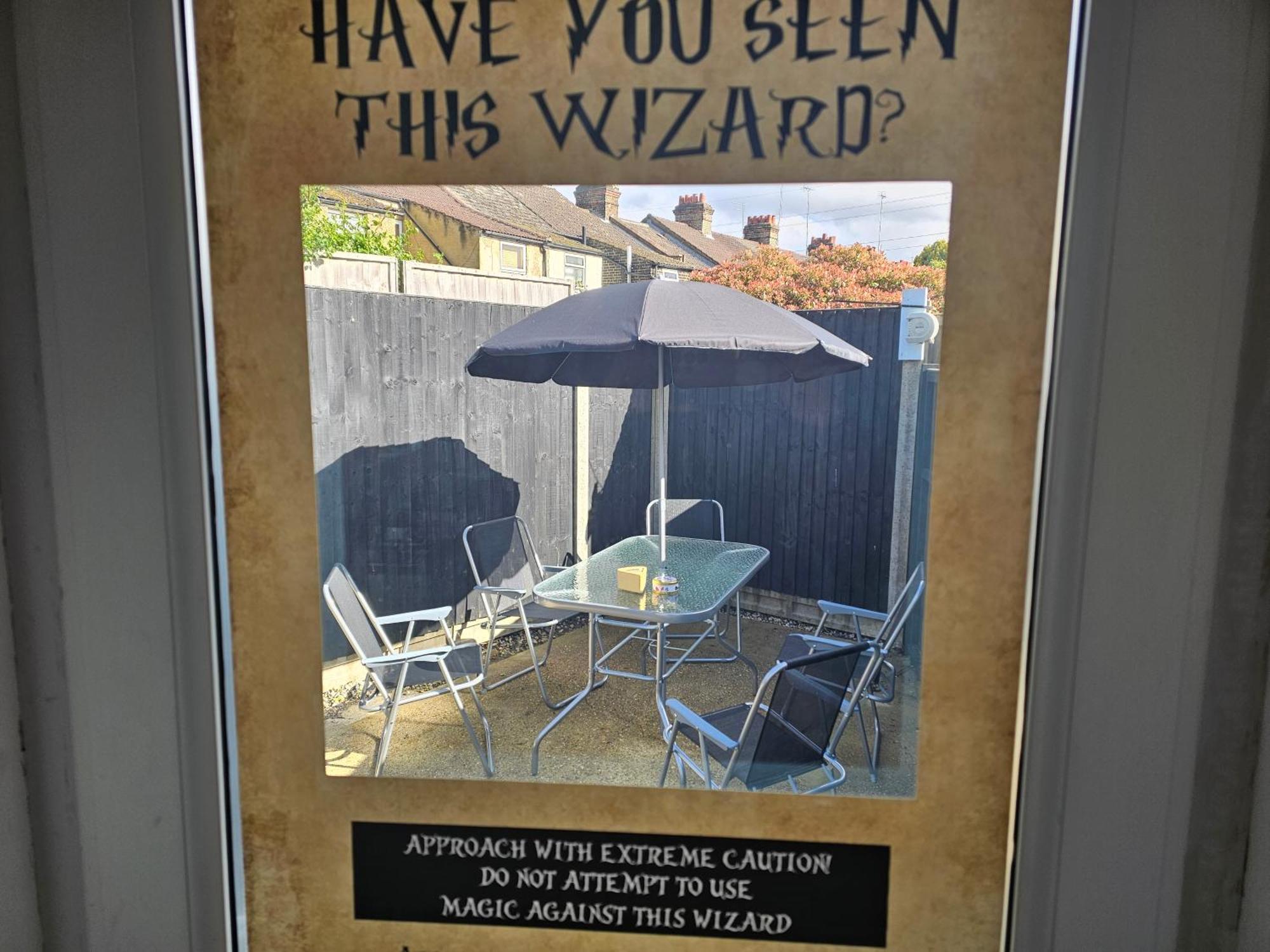 Magical Harry Potter Themed Home In Watford - Free Off-Street Parking Exteriör bild